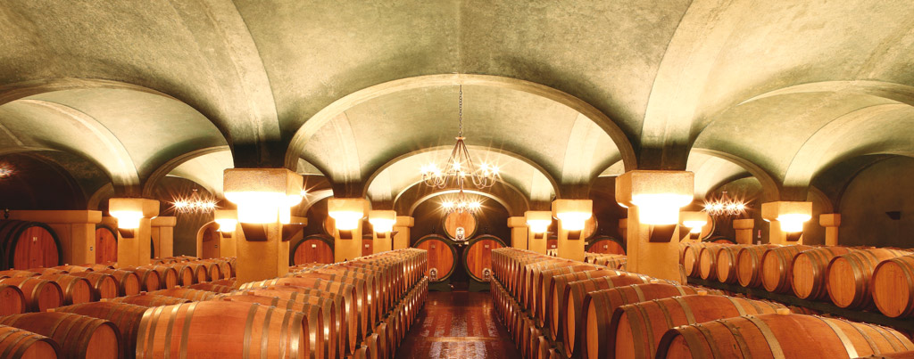 cantina di vinificazione azienda Caparzo vino Montalcino